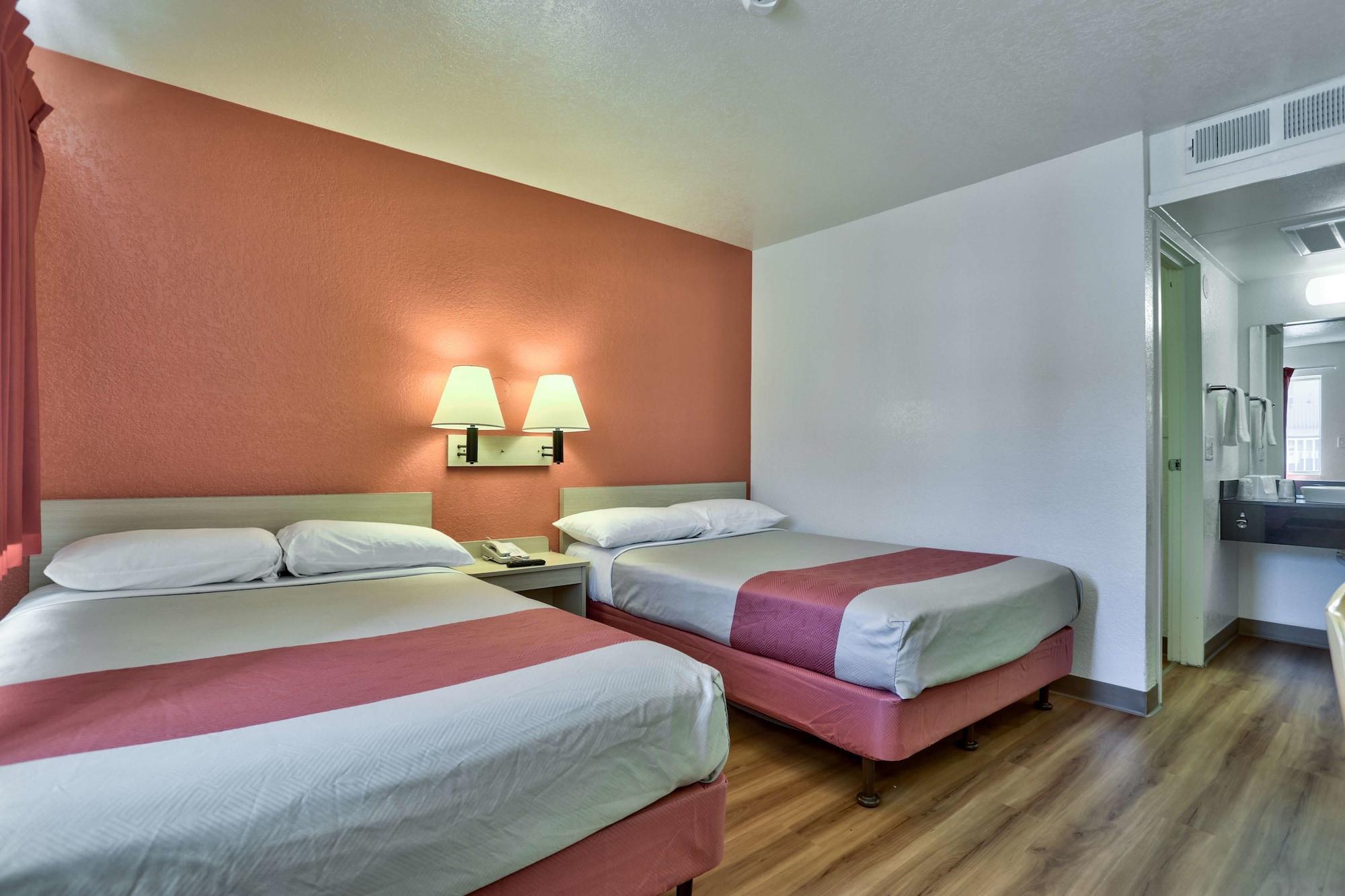 Motel 6-Flagstaff, Az - Butler Zewnętrze zdjęcie