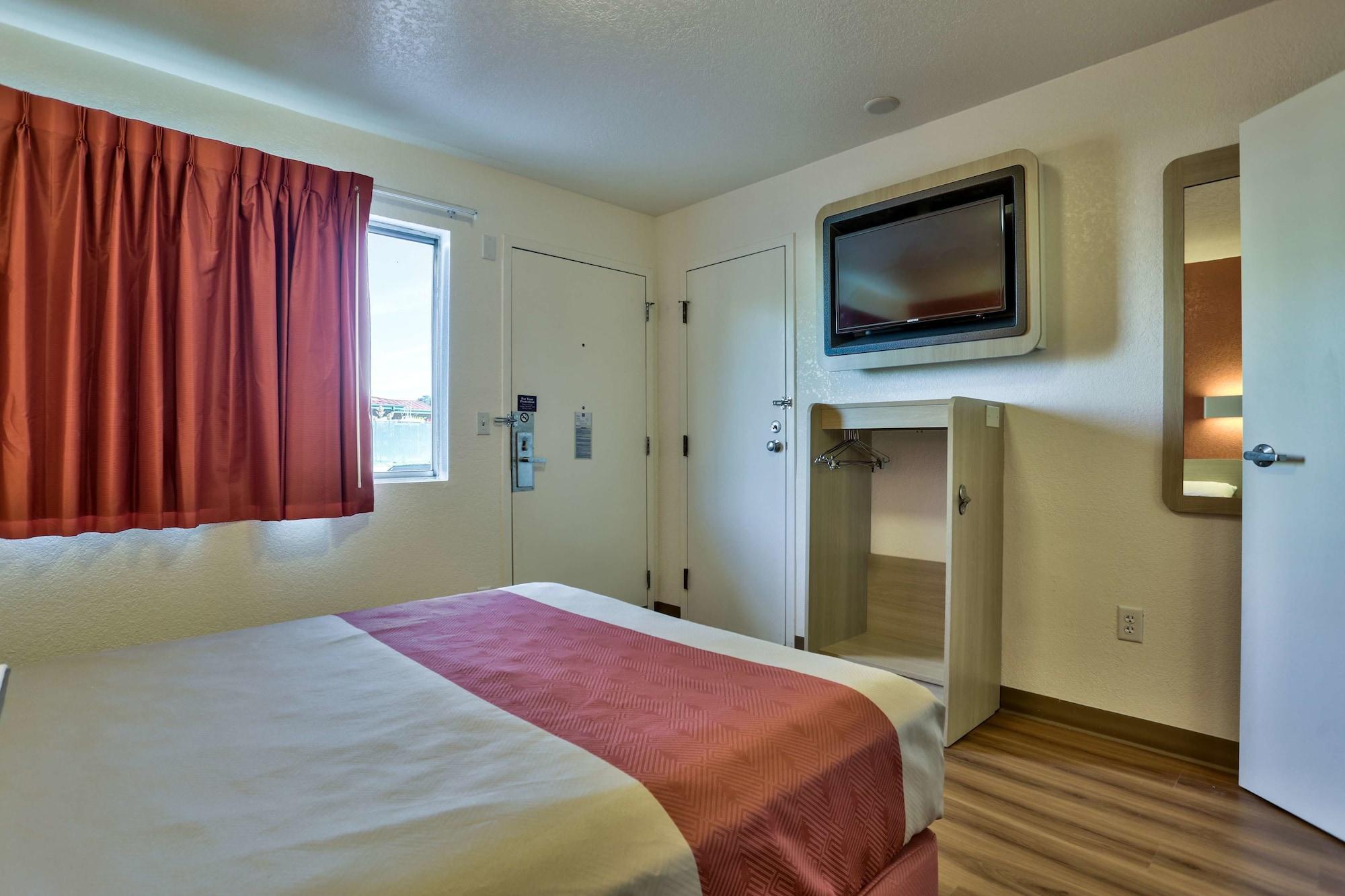 Motel 6-Flagstaff, Az - Butler Zewnętrze zdjęcie