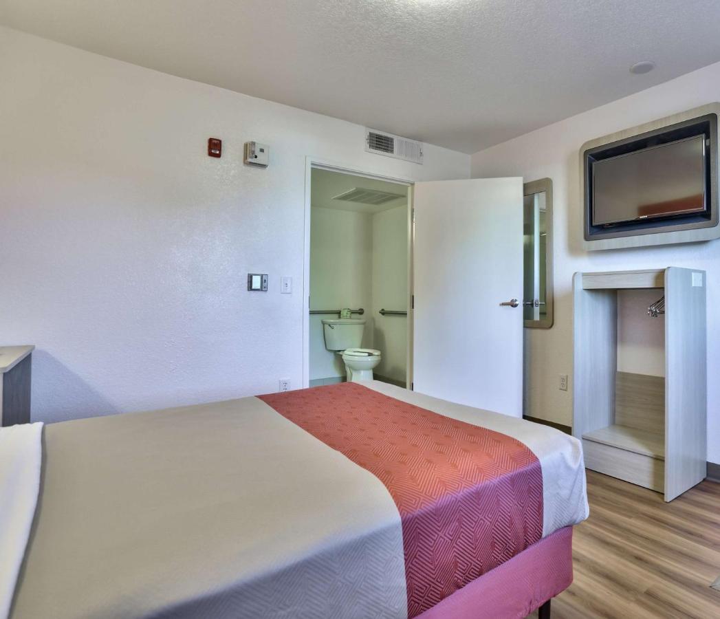Motel 6-Flagstaff, Az - Butler Zewnętrze zdjęcie